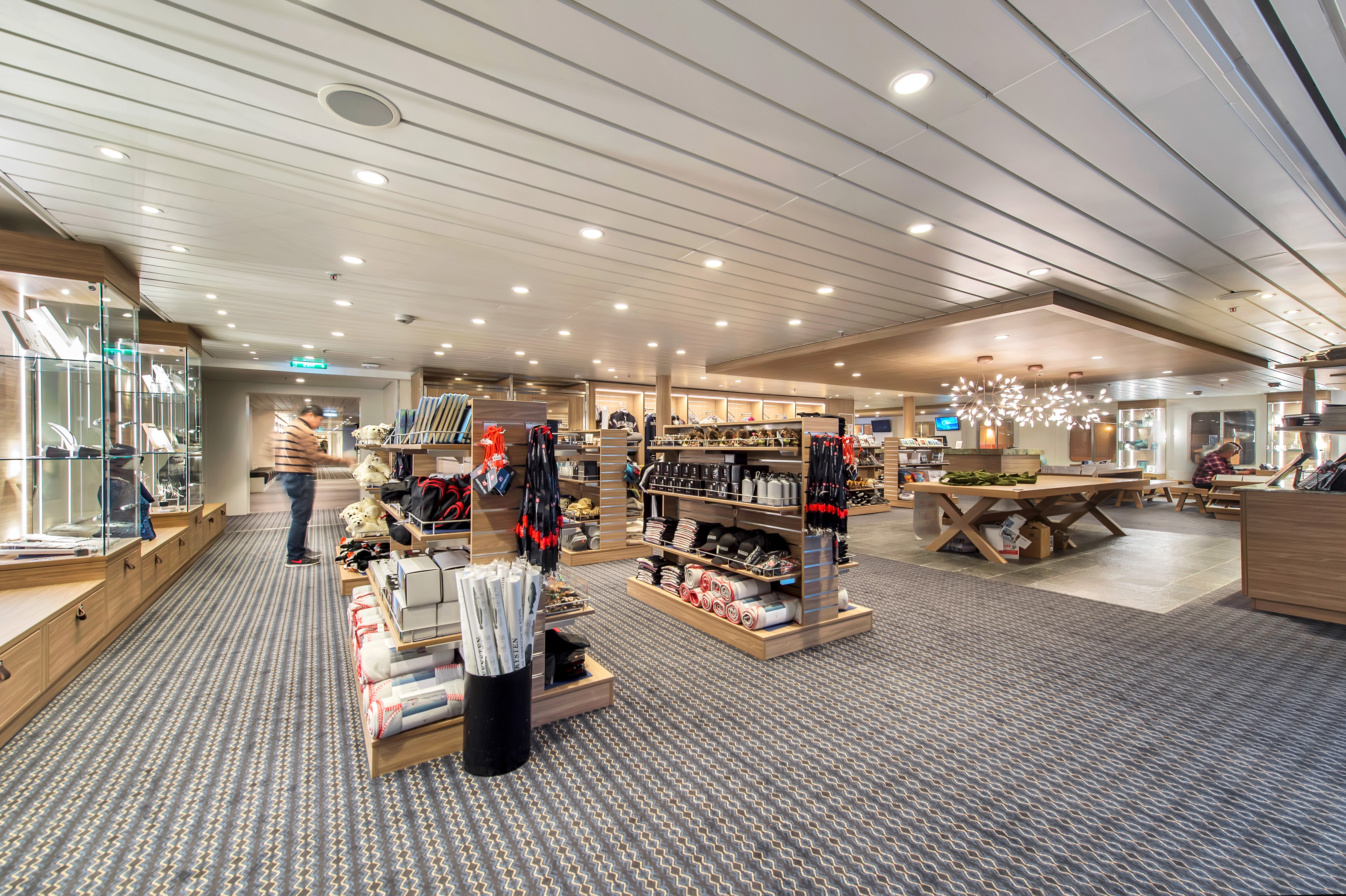 MS Kong Harald - Shopping